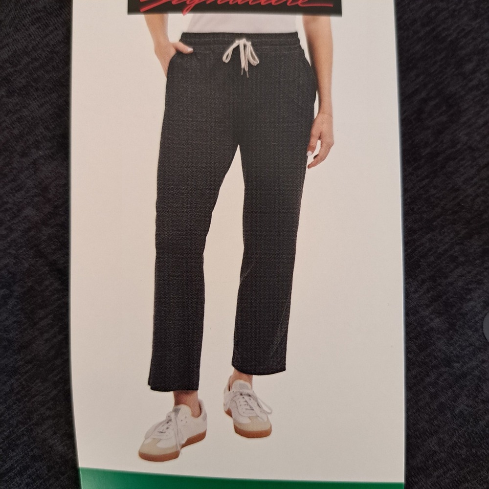 Kirkland Womens Pants XL Grey NWT Crop Lightweight 1705-182